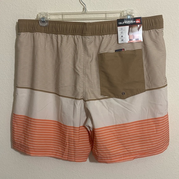 QUIKSILVER Men’s Swim Trunks Size XXL - Picture 2 of 9